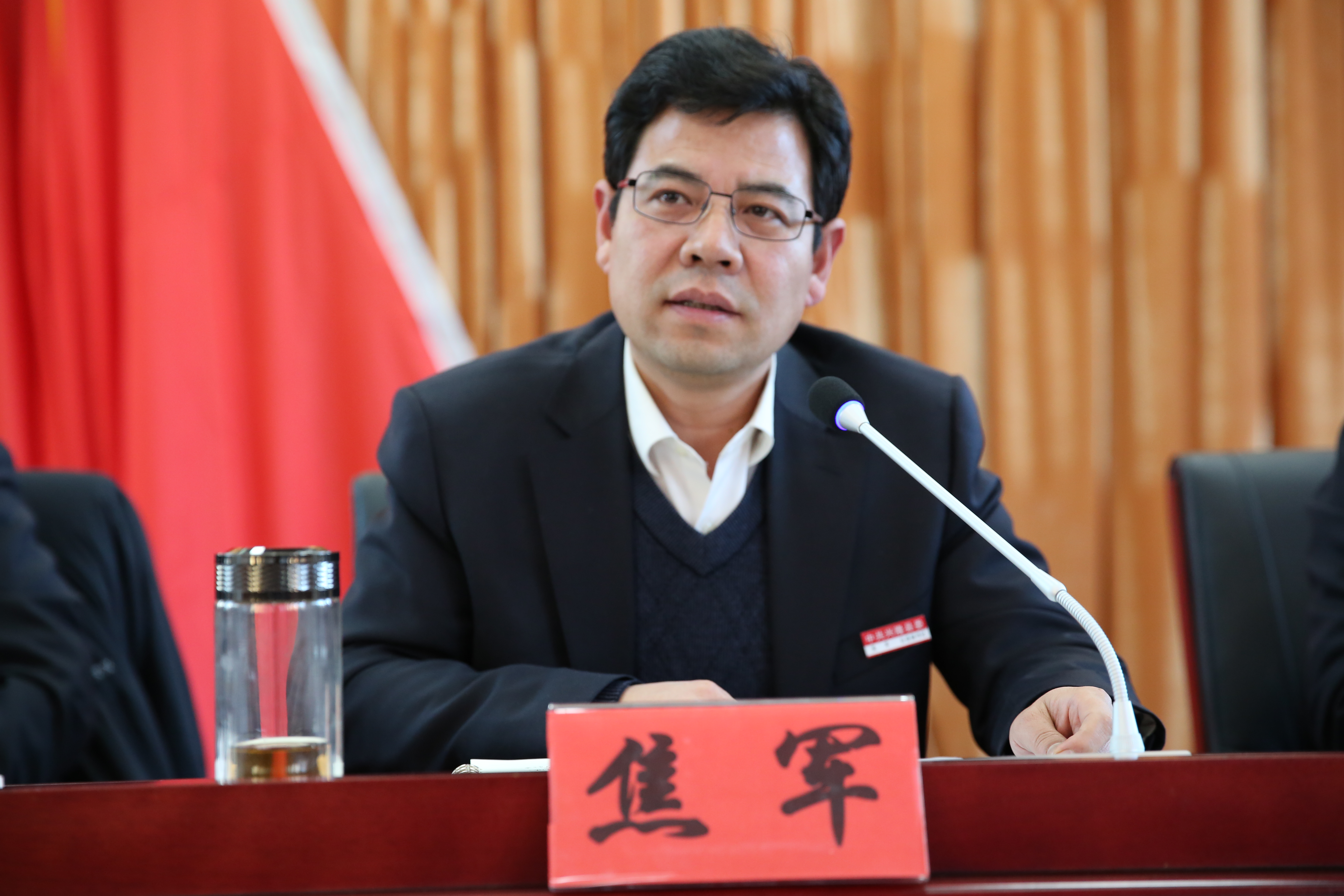 县委副书记焦军主持会议乡镇负责同志发言县直部门负责同志发言企业